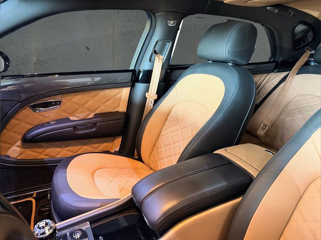 2016 Bentley Mulsanne Speed RWD photo 24