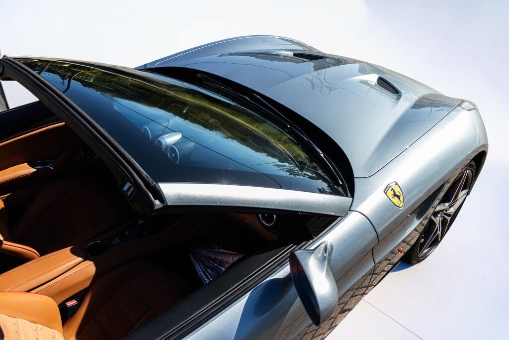 2017 Ferrari California T Roadster photo 18