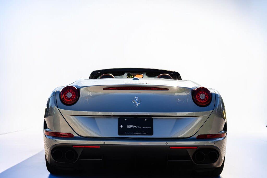 2017 Ferrari California T Roadster photo 21