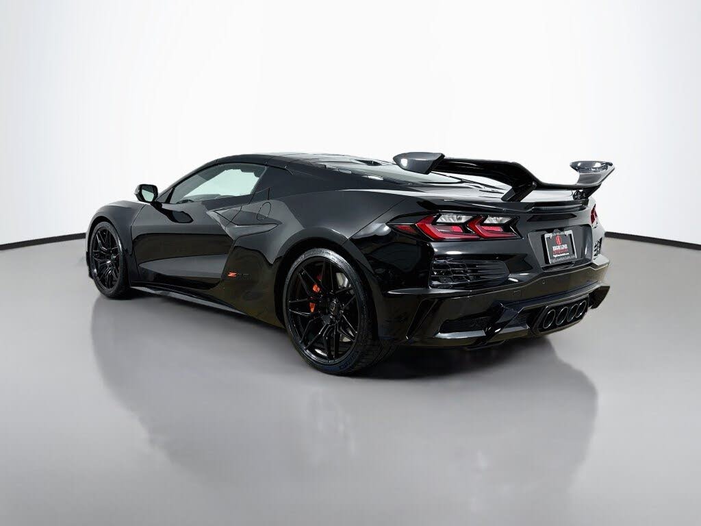 2025 Chevrolet Corvette Z06 3LZ Coupe RWD photo 5