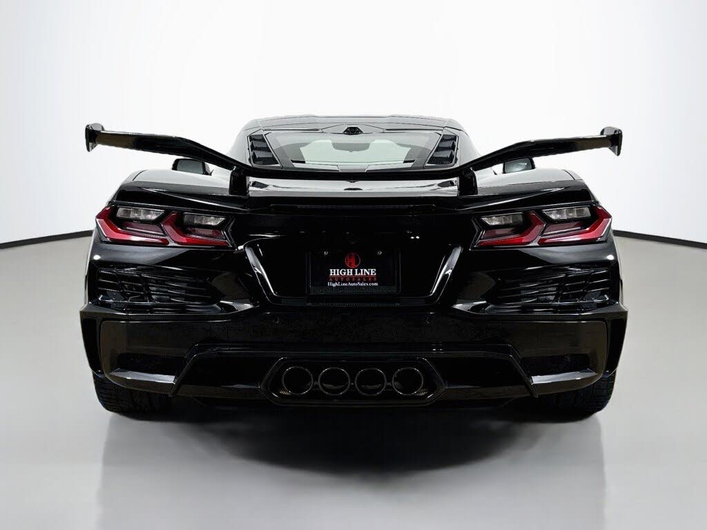 2025 Chevrolet Corvette Z06 3LZ Coupe RWD photo 6