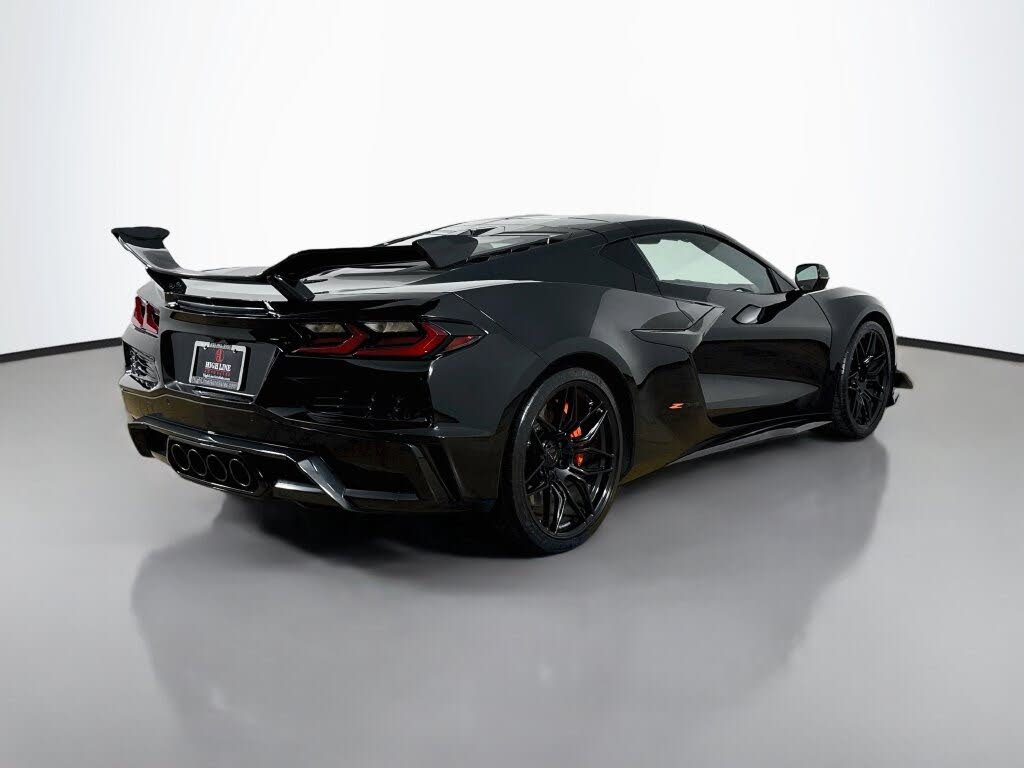 2025 Chevrolet Corvette Z06 3LZ Coupe RWD photo 7