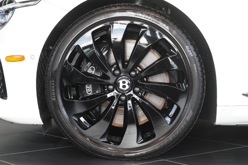 2025 Bentley Continental GTC Black Edition AWD photo 11