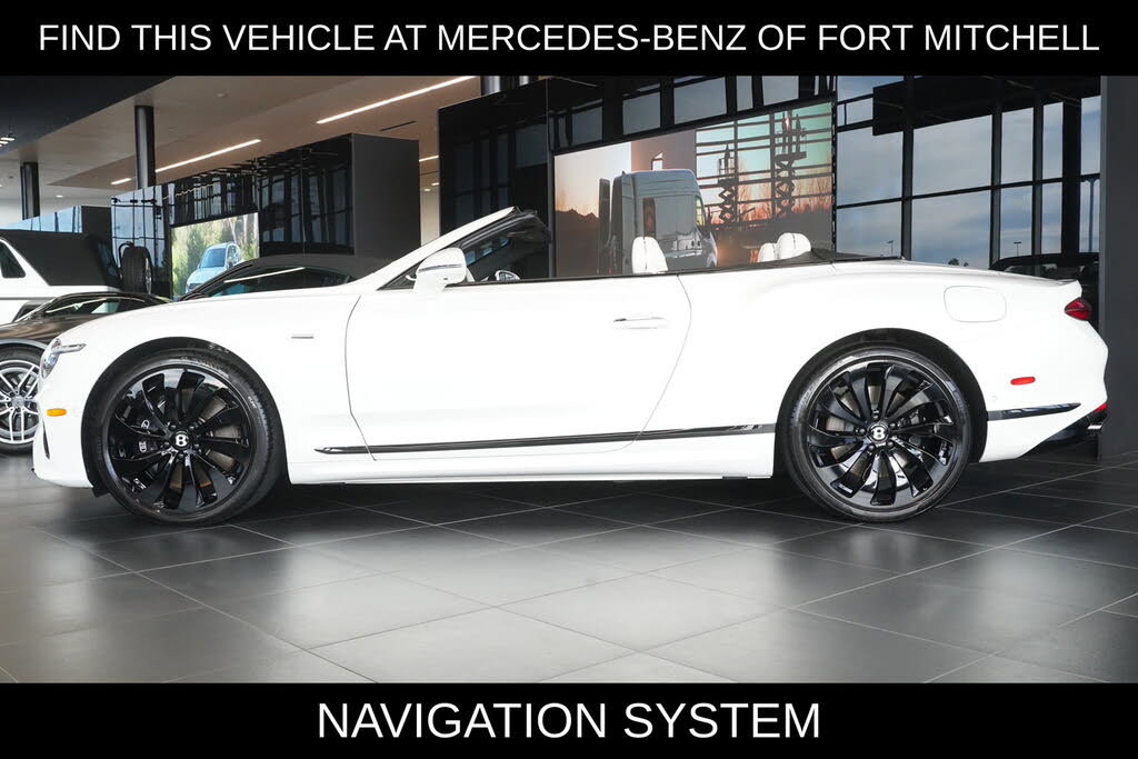 2025 Bentley Continental GTC Black Edition AWD photo 3