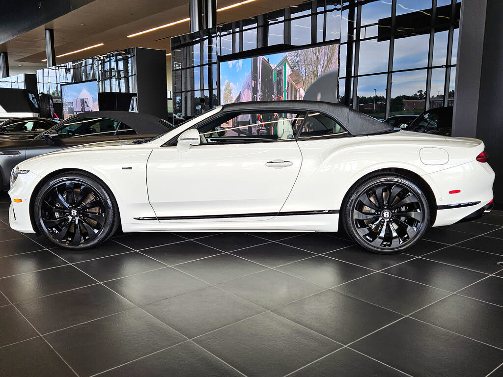 2025 Bentley Continental GTC Black Edition AWD photo 7