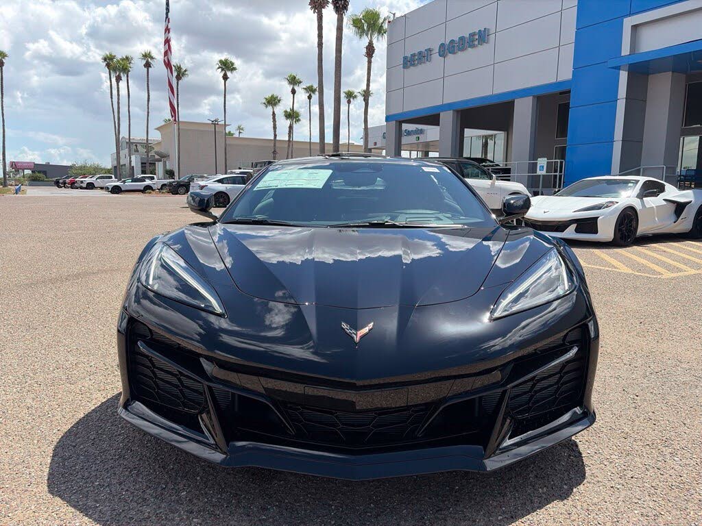 2027 Chevrolet Corvette Z06 1LZ Coupe RWD photo 2