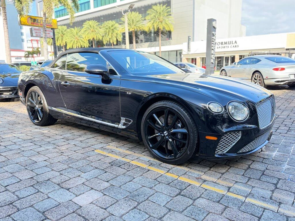2021 Bentley Continental GTC V8 AWD photo 2