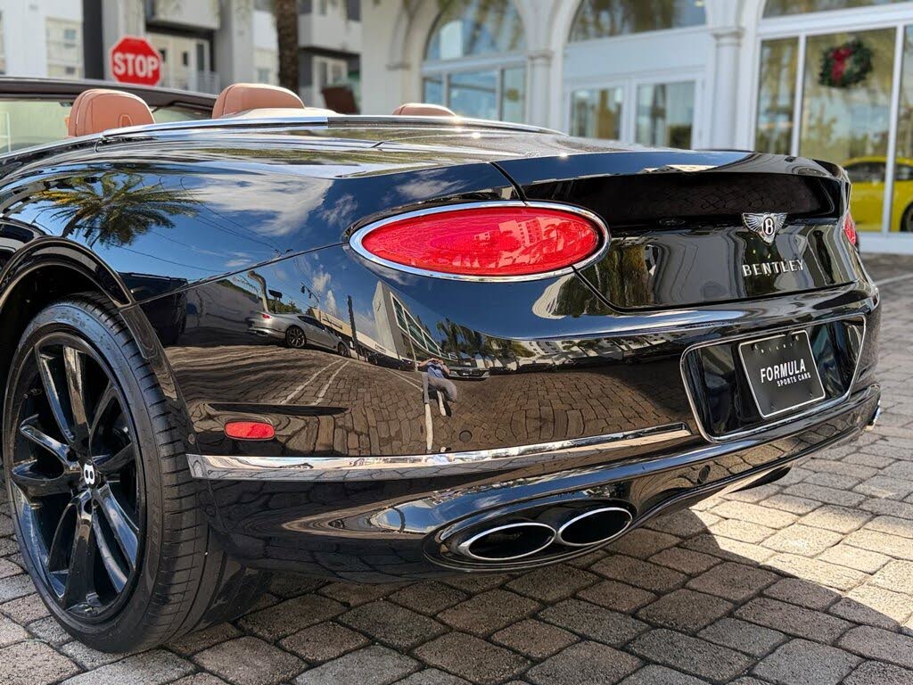 2021 Bentley Continental GTC V8 AWD photo 16