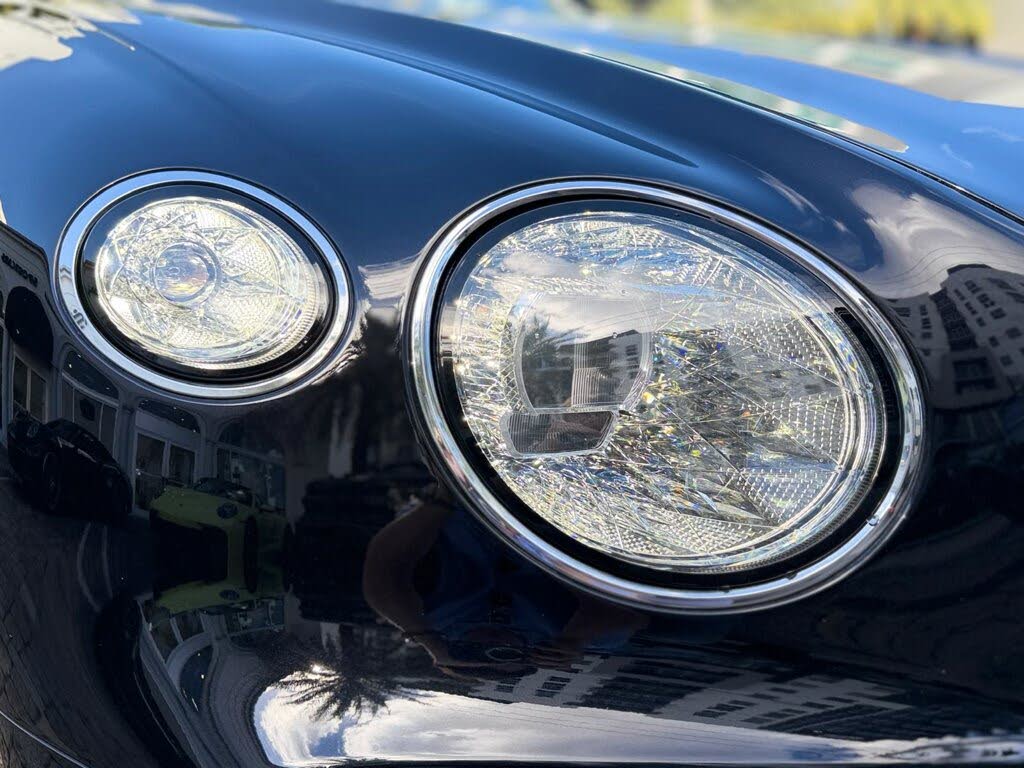 2021 Bentley Continental GTC V8 AWD photo 8
