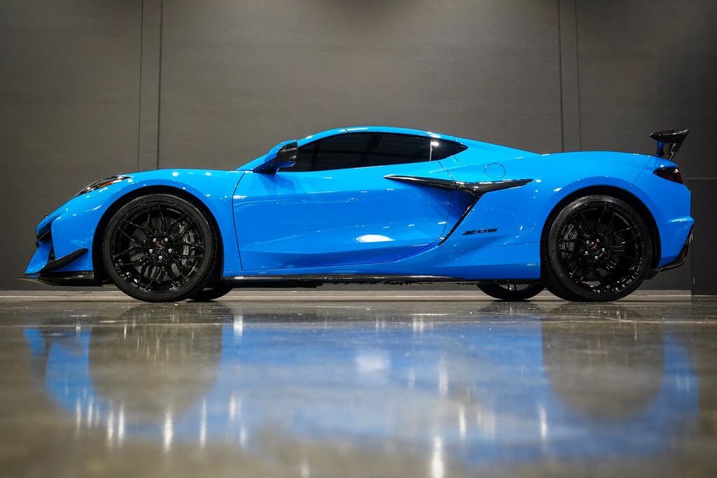 2025 Chevrolet Corvette Z06 3LZ Coupe RWD photo 19