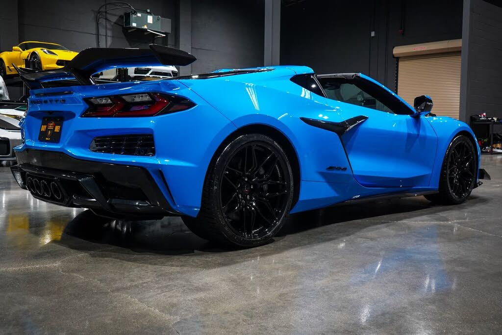 2025 Chevrolet Corvette Z06 3LZ Coupe RWD photo 5