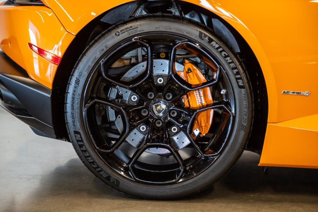 2015 Lamborghini Huracan LP 610-4 photo 13 of 24