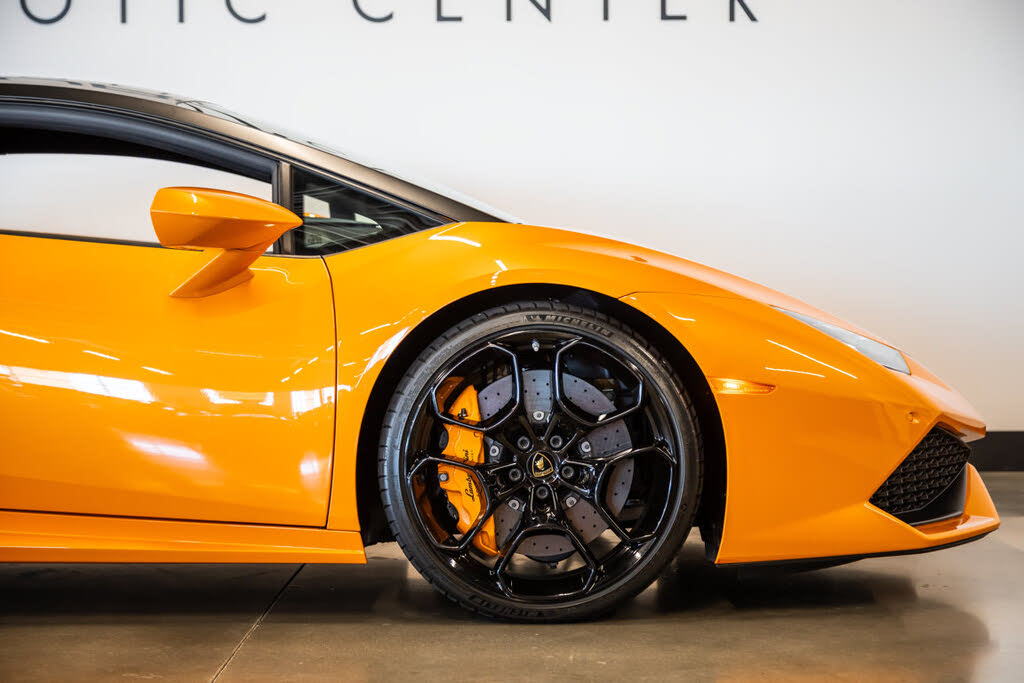 2015 Lamborghini Huracan LP 610-4 photo 14 of 24