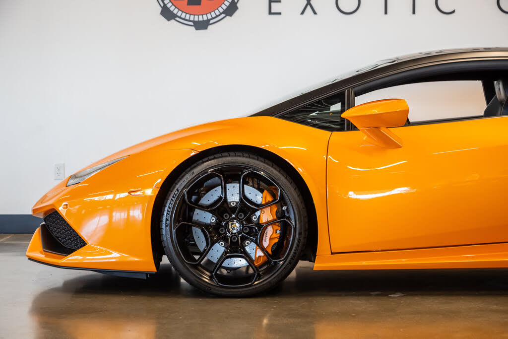 2015 Lamborghini Huracan LP 610-4 photo 16 of 24