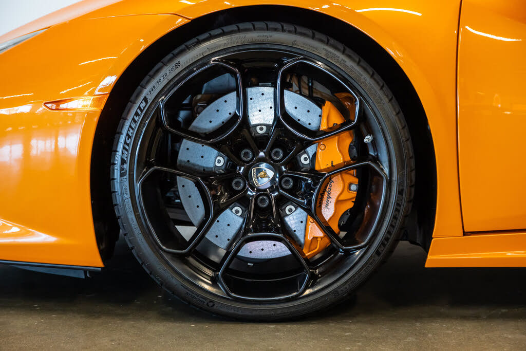 2015 Lamborghini Huracan LP 610-4 photo 17 of 24