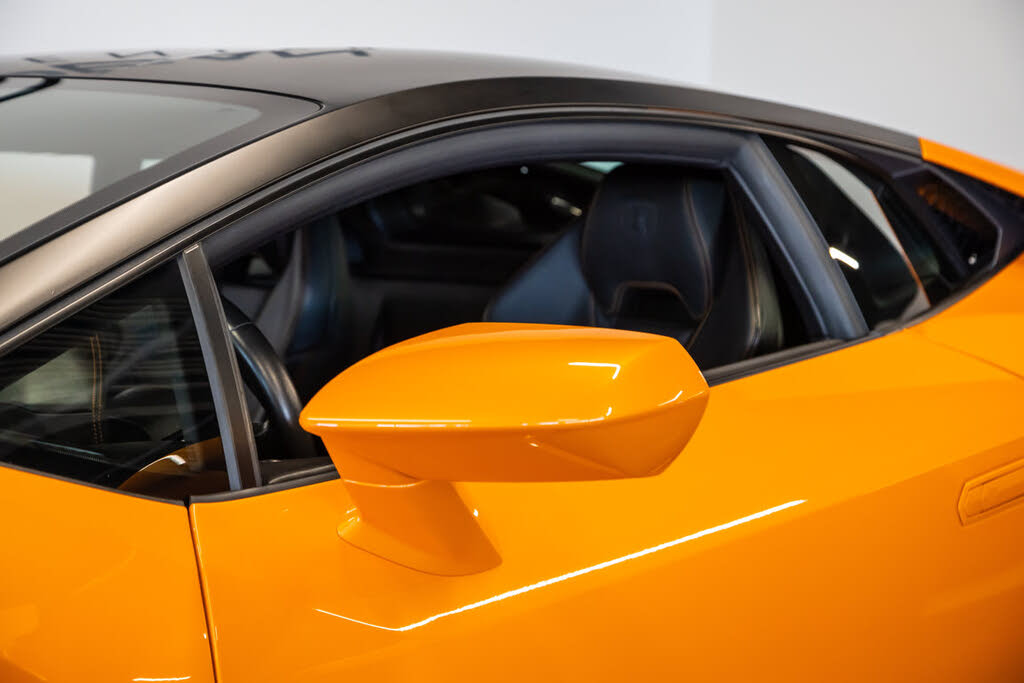 2015 Lamborghini Huracan LP 610-4 photo 23 of 24
