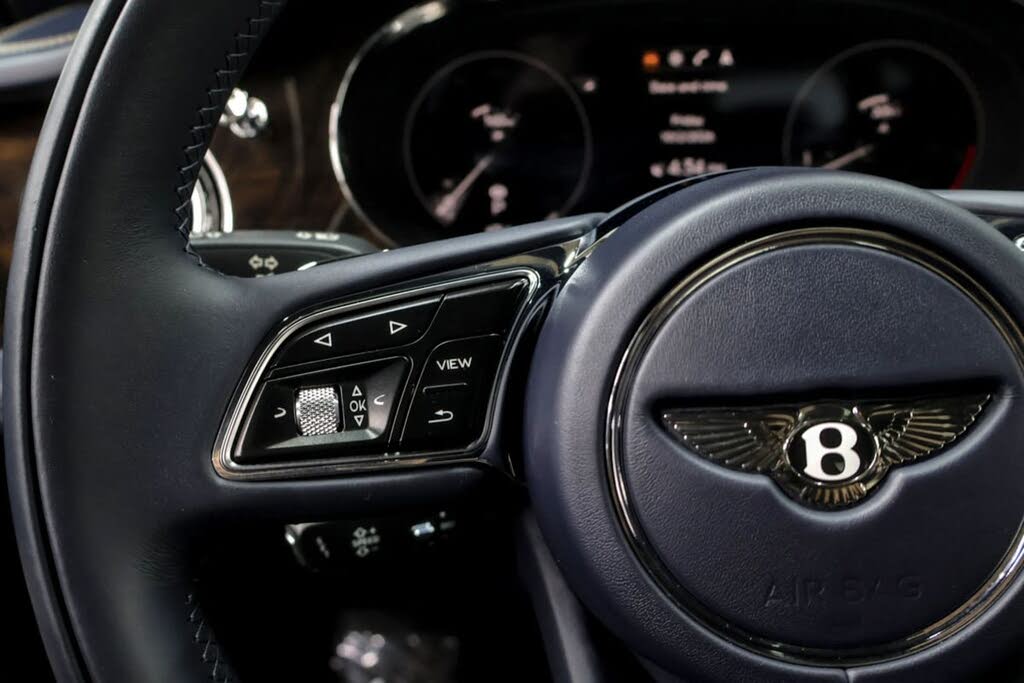 2021 Bentley Bentayga V8 AWD photo 14
