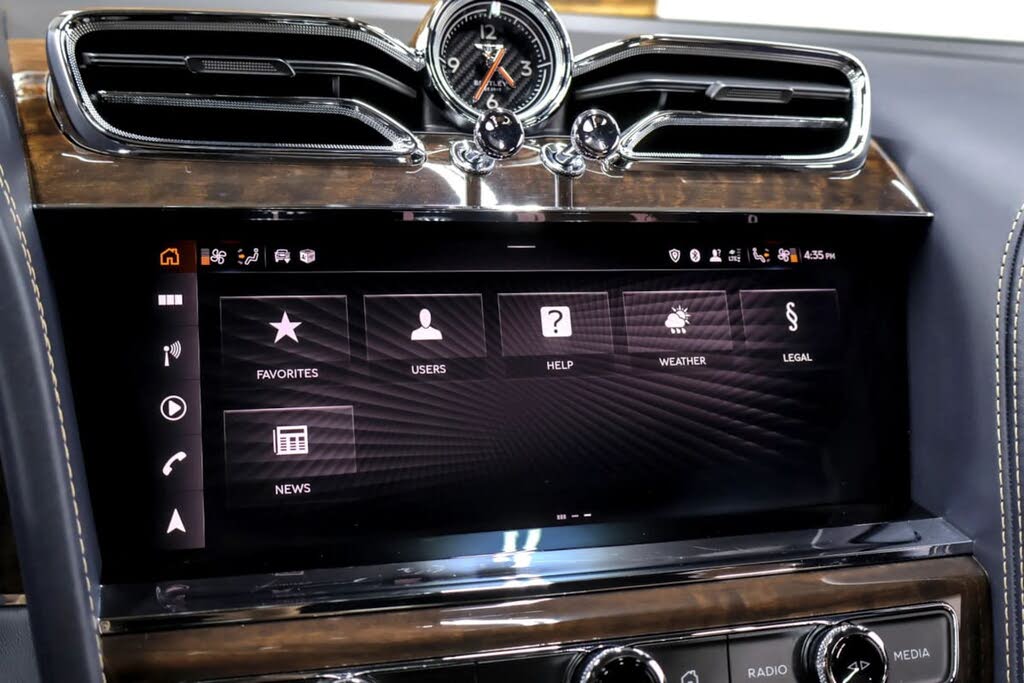 2021 Bentley Bentayga V8 AWD photo 24