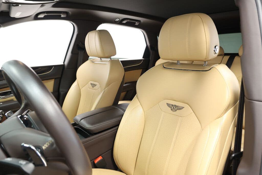 2021 Bentley Bentayga V8 AWD photo 18