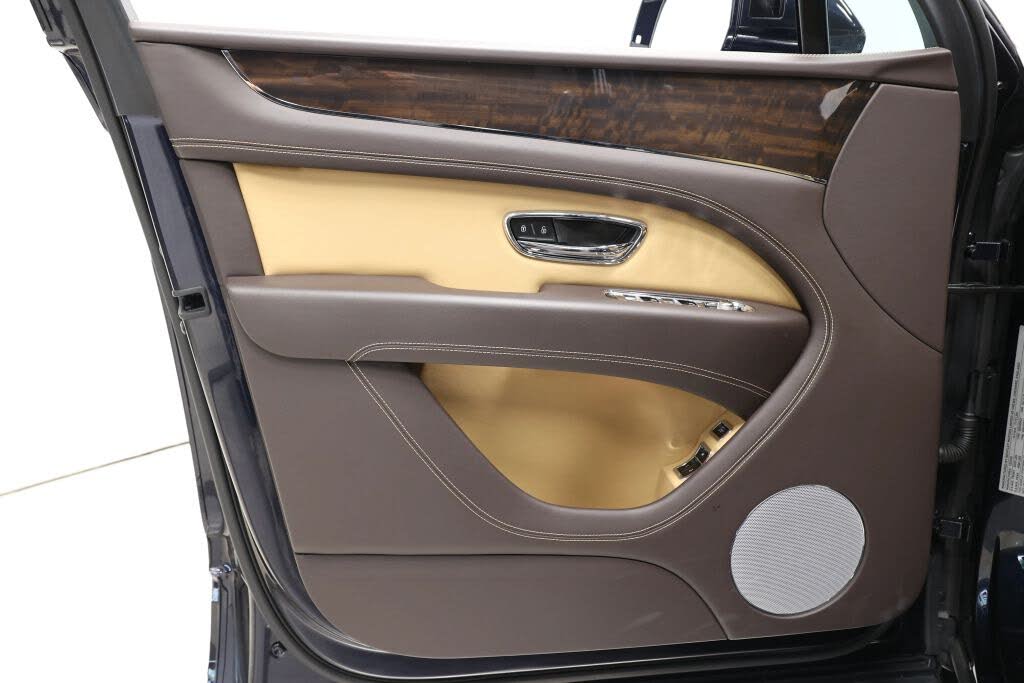 2021 Bentley Bentayga V8 AWD photo 10