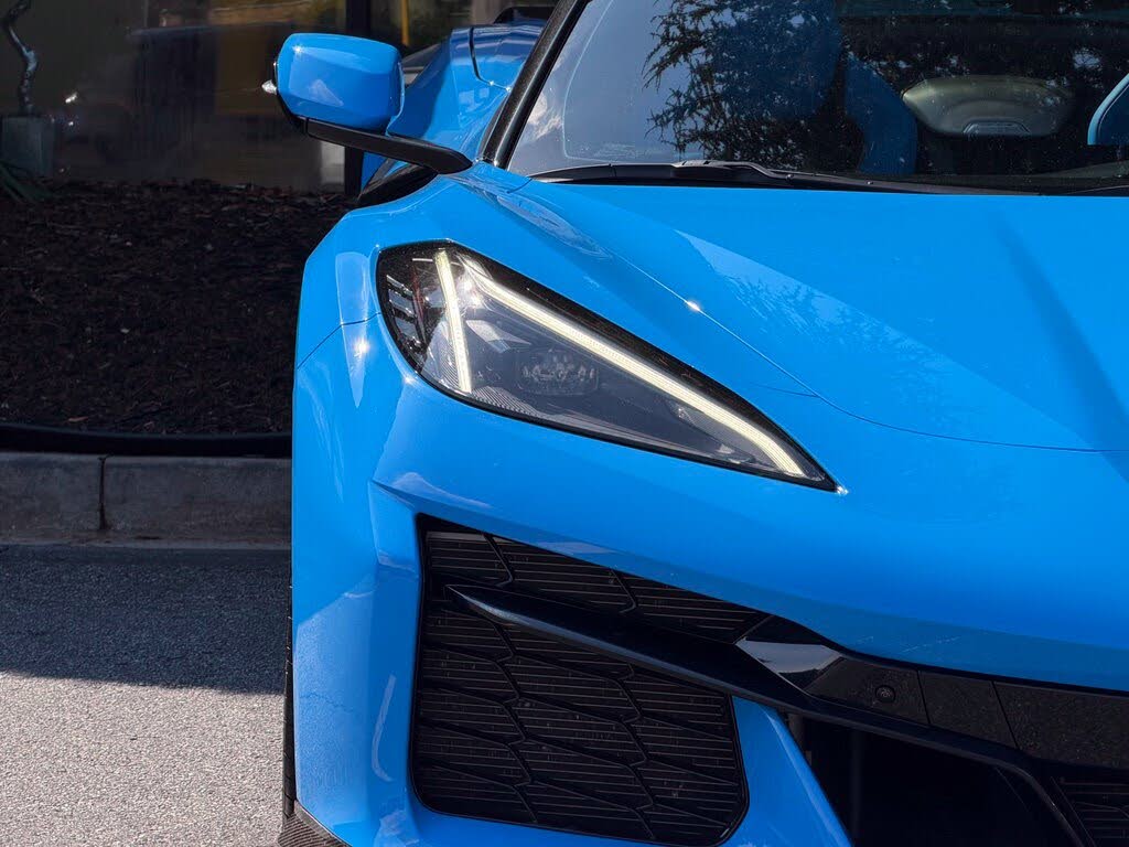 2023 Chevrolet Corvette Z06 3LZ Convertible RWD photo 4