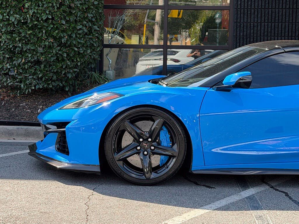 2023 Chevrolet Corvette Z06 3LZ Convertible RWD photo 10