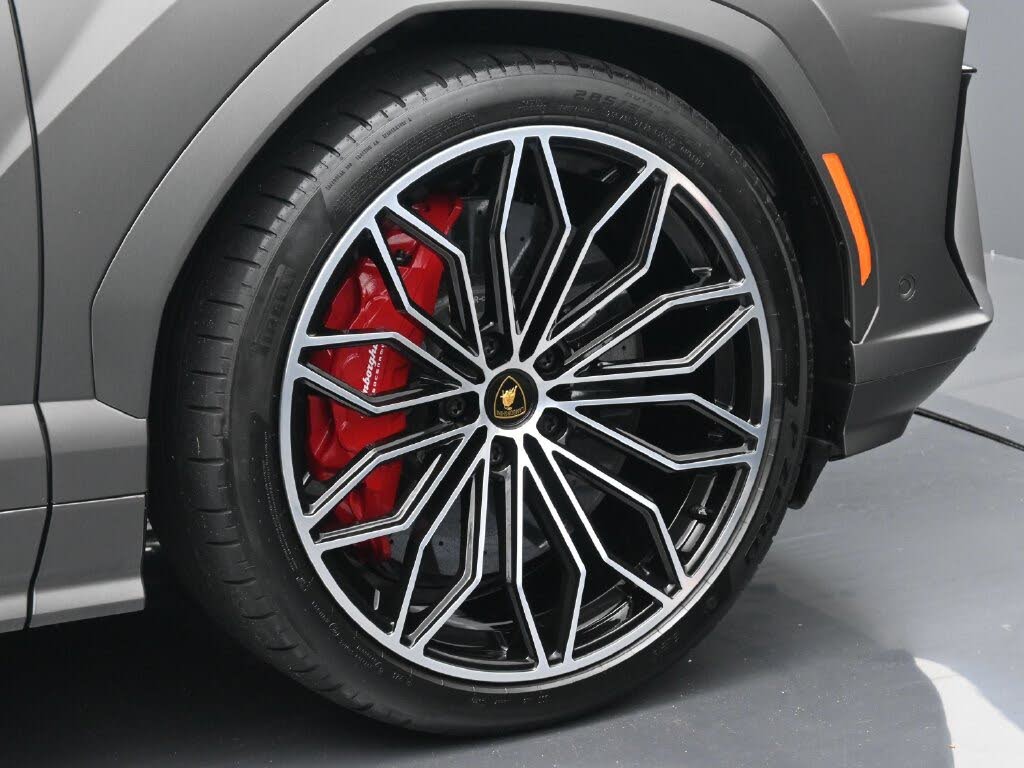 2025 Lamborghini Urus SE AWD photo 6