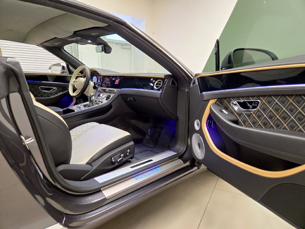 2021 Bentley Continental GTC V8 AWD photo 19