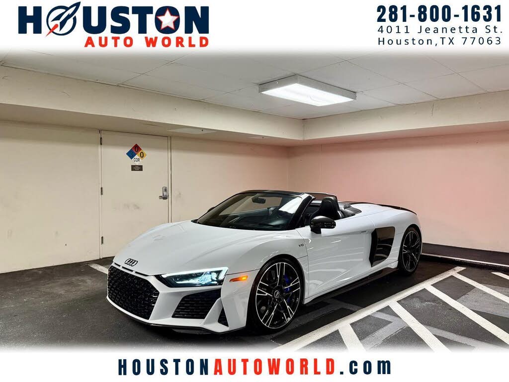 2021 Audi R8 quattro V10 Performance Spyder AWD photo 1 of 24