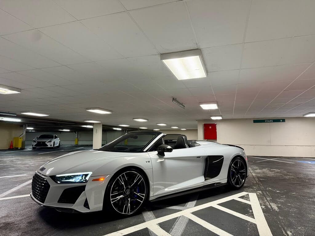 2021 Audi R8 quattro V10 Performance Spyder AWD photo 13 of 24