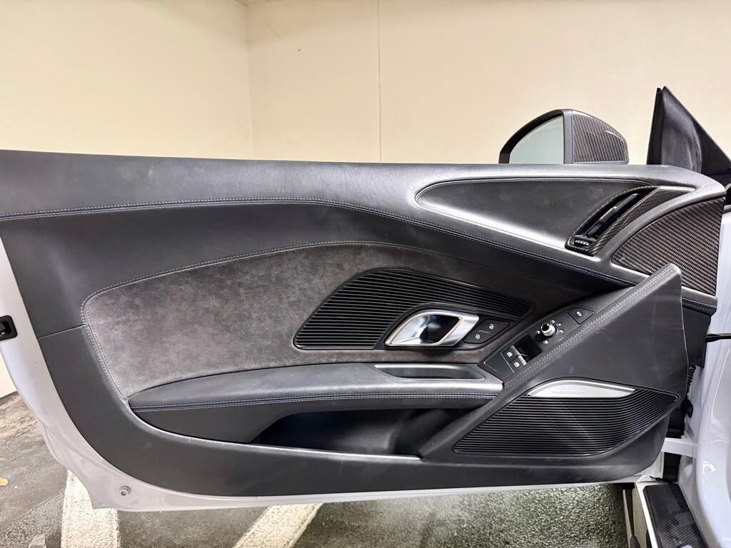 2021 Audi R8 quattro V10 Performance Spyder AWD photo 15 of 24