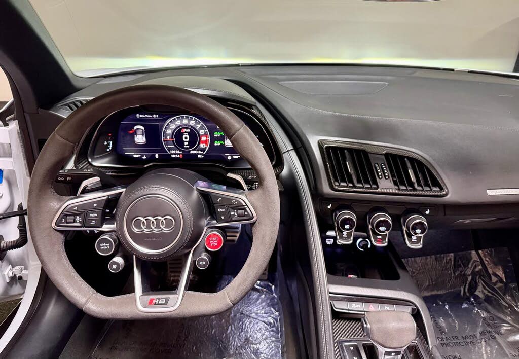 2021 Audi R8 quattro V10 Performance Spyder AWD photo 20 of 24