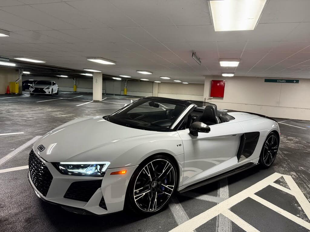 2021 Audi R8 quattro V10 Performance Spyder AWD photo 3 of 24