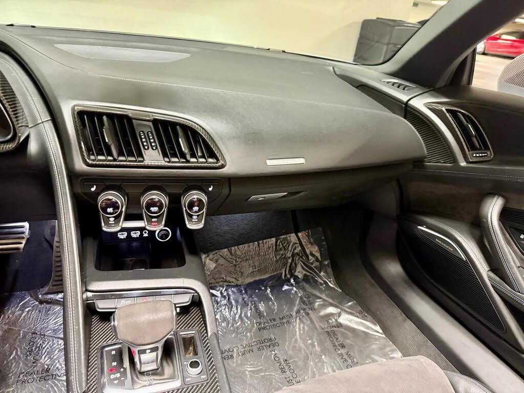 2021 Audi R8 quattro V10 Performance Spyder AWD photo 22 of 24