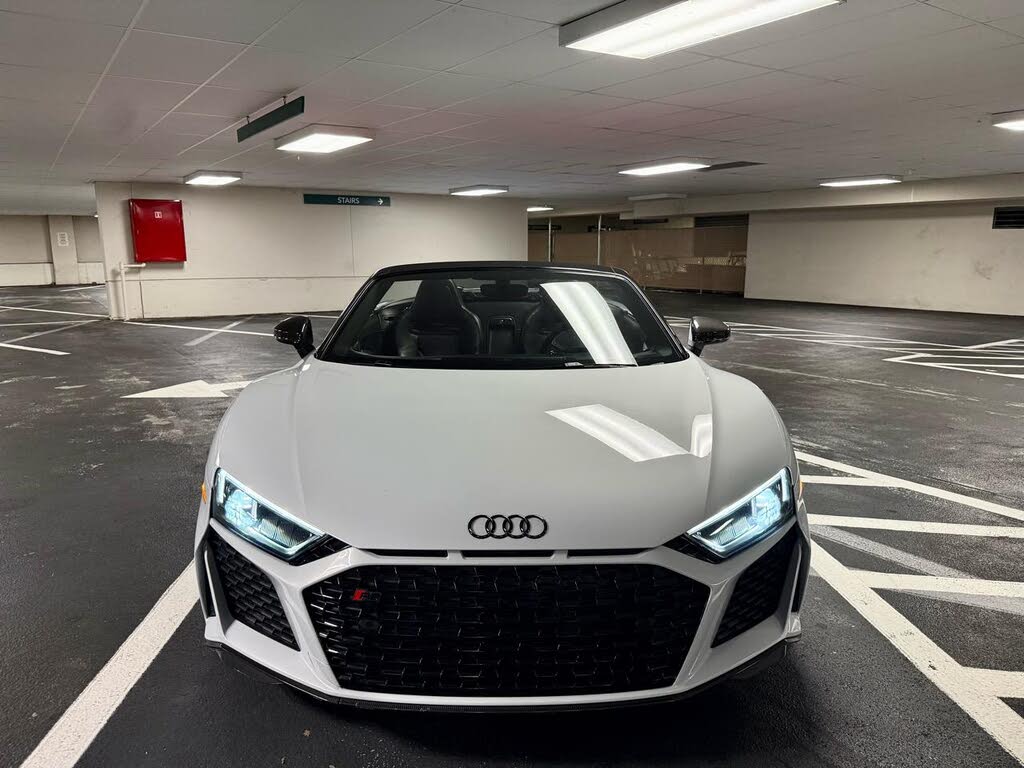 2021 Audi R8 quattro V10 Performance Spyder AWD photo 4 of 24