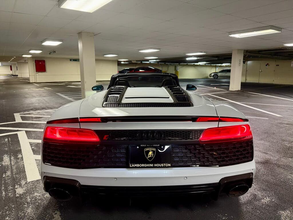 2021 Audi R8 quattro V10 Performance Spyder AWD photo 10 of 24