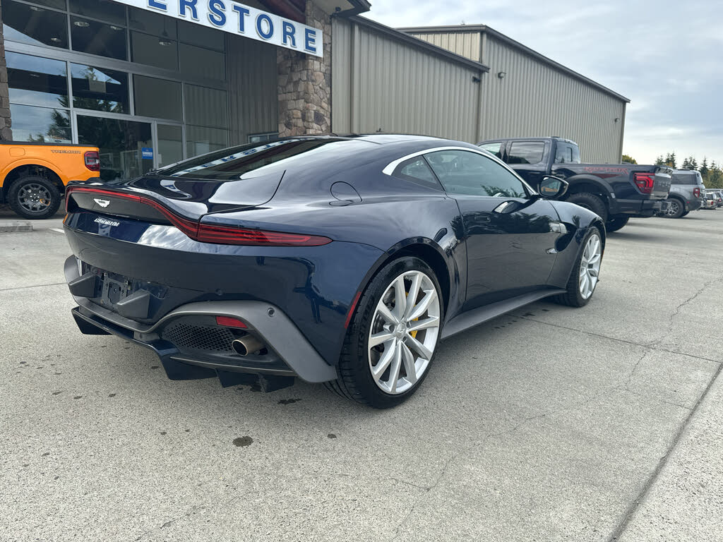 2020 Aston Martin Vantage RWD photo 3
