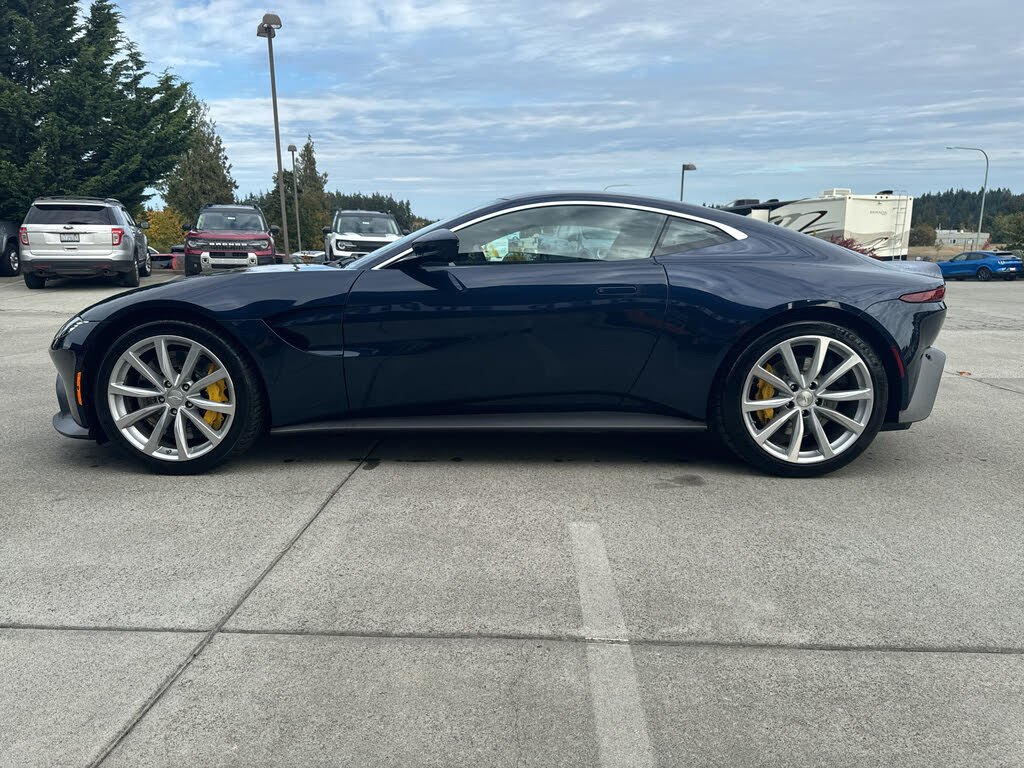 2020 Aston Martin Vantage RWD photo 6