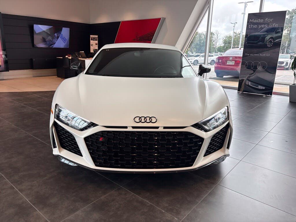 2021 Audi R8 quattro V10 Performance Coupe AWD photo 2 of 24