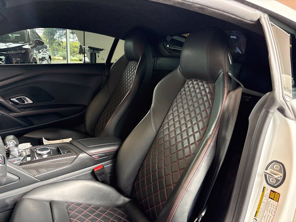2021 Audi R8 quattro V10 Performance Coupe AWD photo 13 of 24