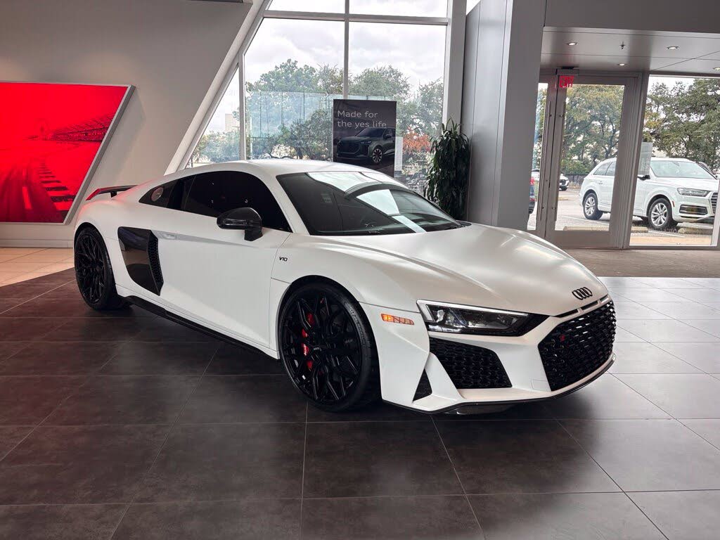 2021 Audi R8 quattro V10 Performance Coupe AWD photo 3 of 24