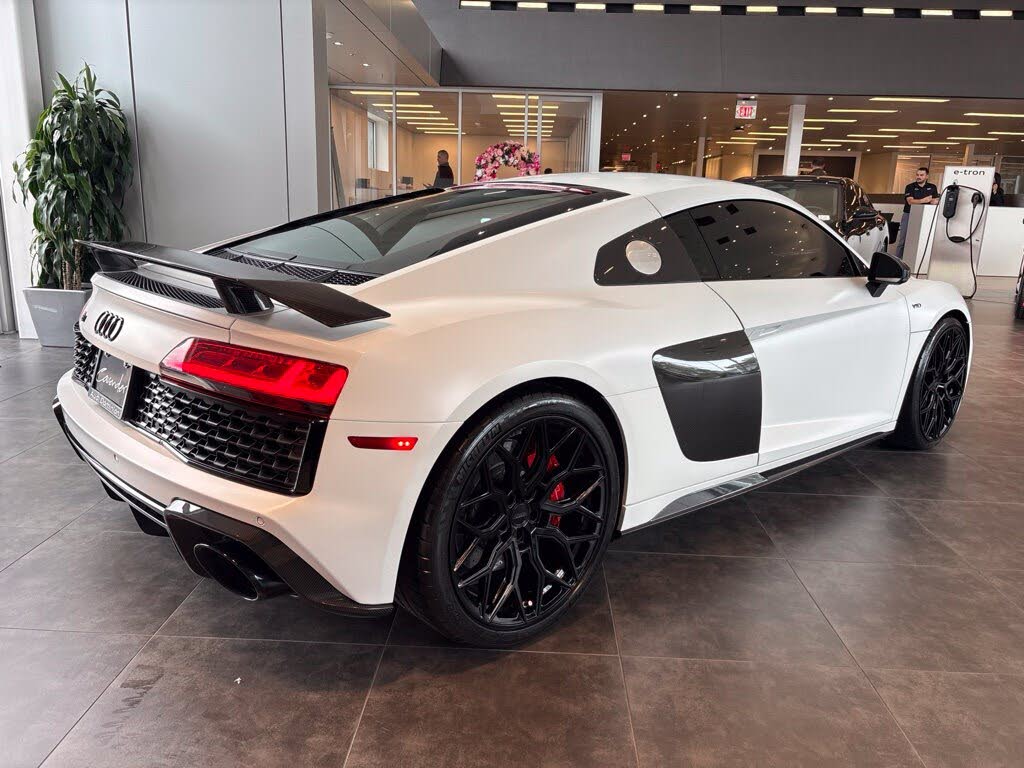 2021 Audi R8 quattro V10 Performance Coupe AWD photo 6 of 24