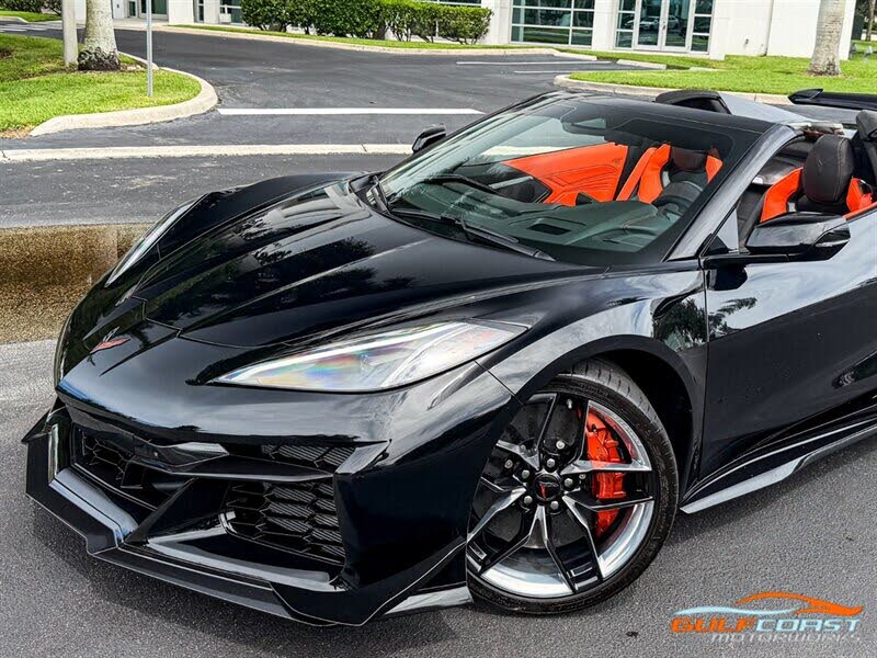 2025 Chevrolet Corvette Z06 3LZ Convertible RWD photo 9
