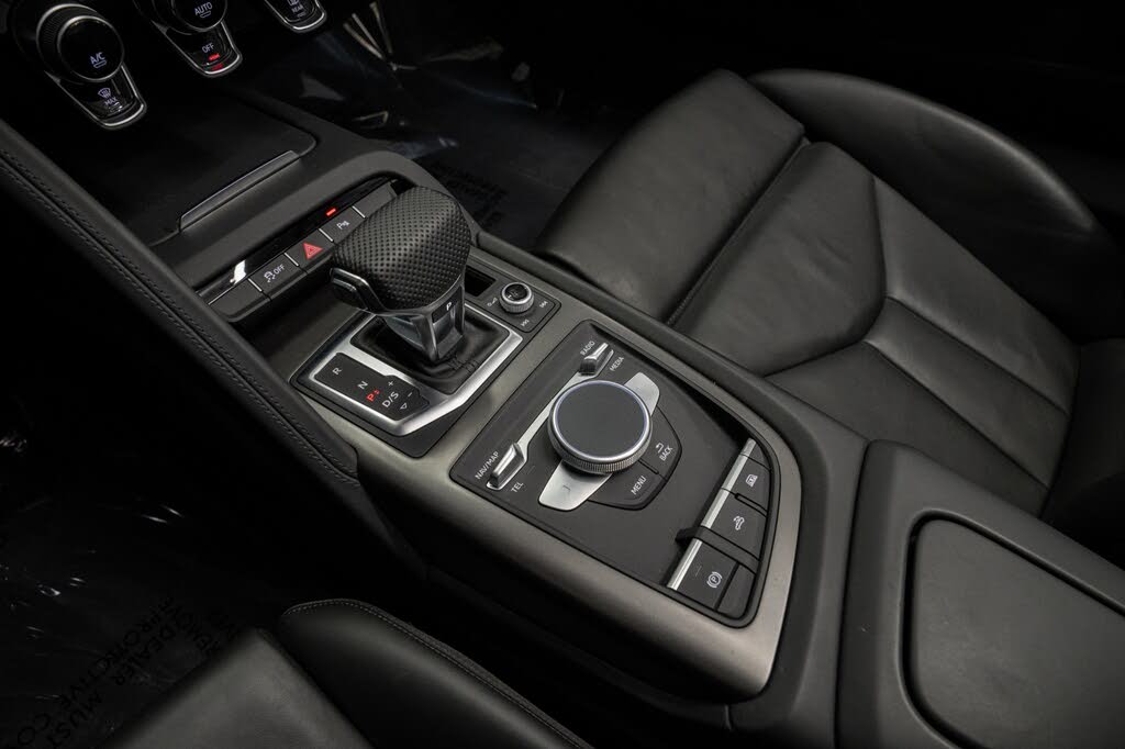2020 Audi R8 quattro V10 Spyder AWD photo 15 of 24