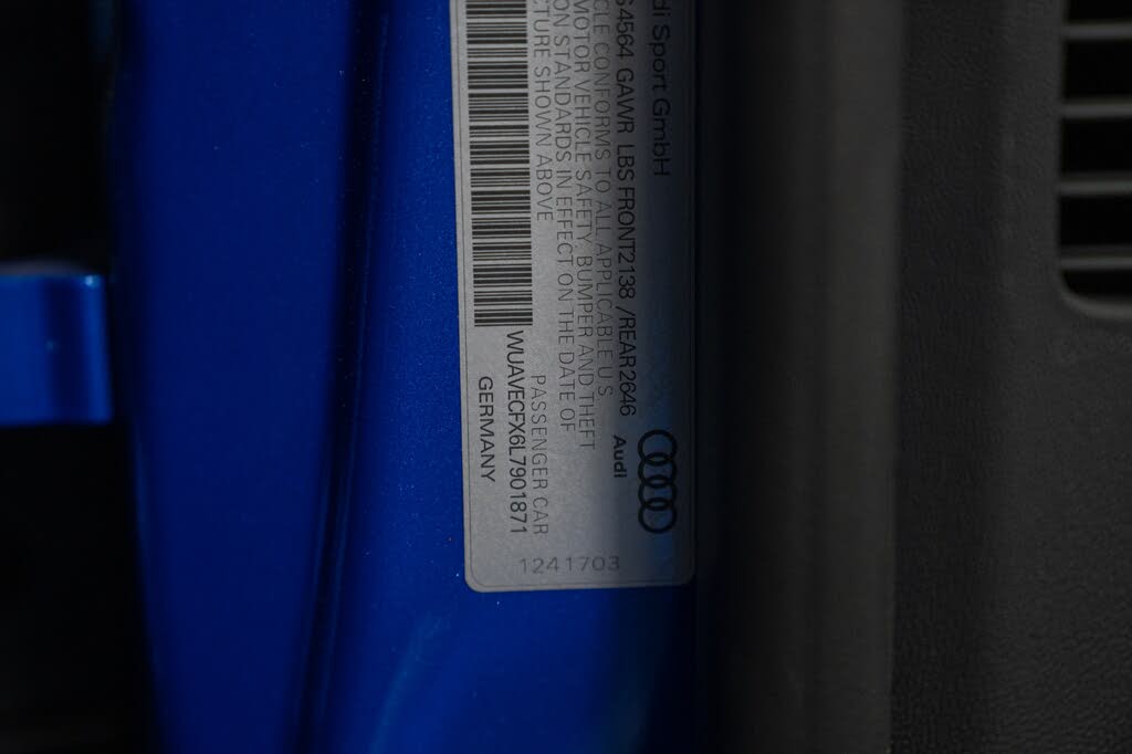 2020 Audi R8 quattro V10 Spyder AWD photo 19 of 24