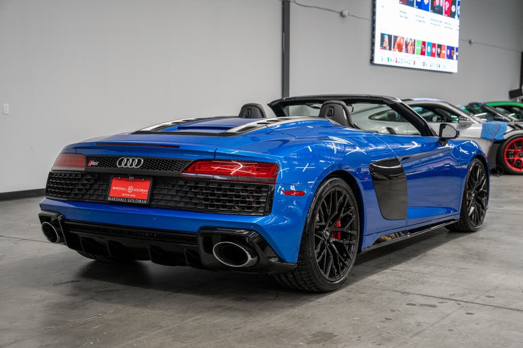 2020 Audi R8 quattro V10 Spyder AWD photo 8 of 24
