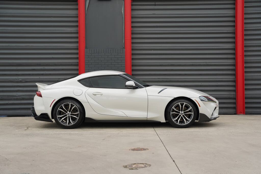 2021 Toyota Supra 2.0 RWD photo 19 of 24