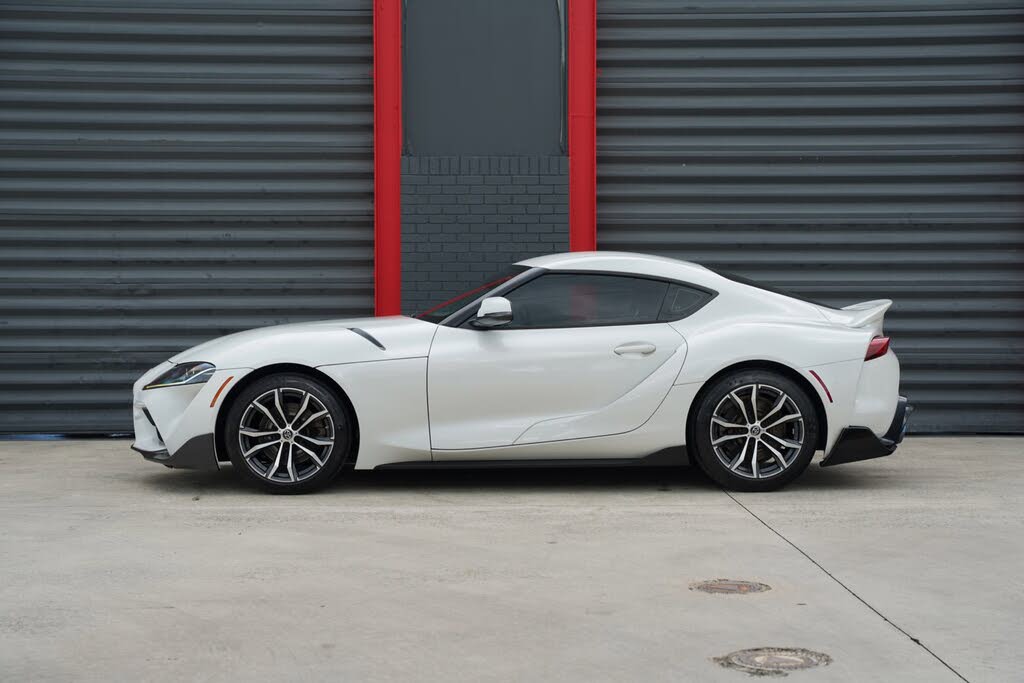 2021 Toyota Supra 2.0 RWD photo 4 of 24