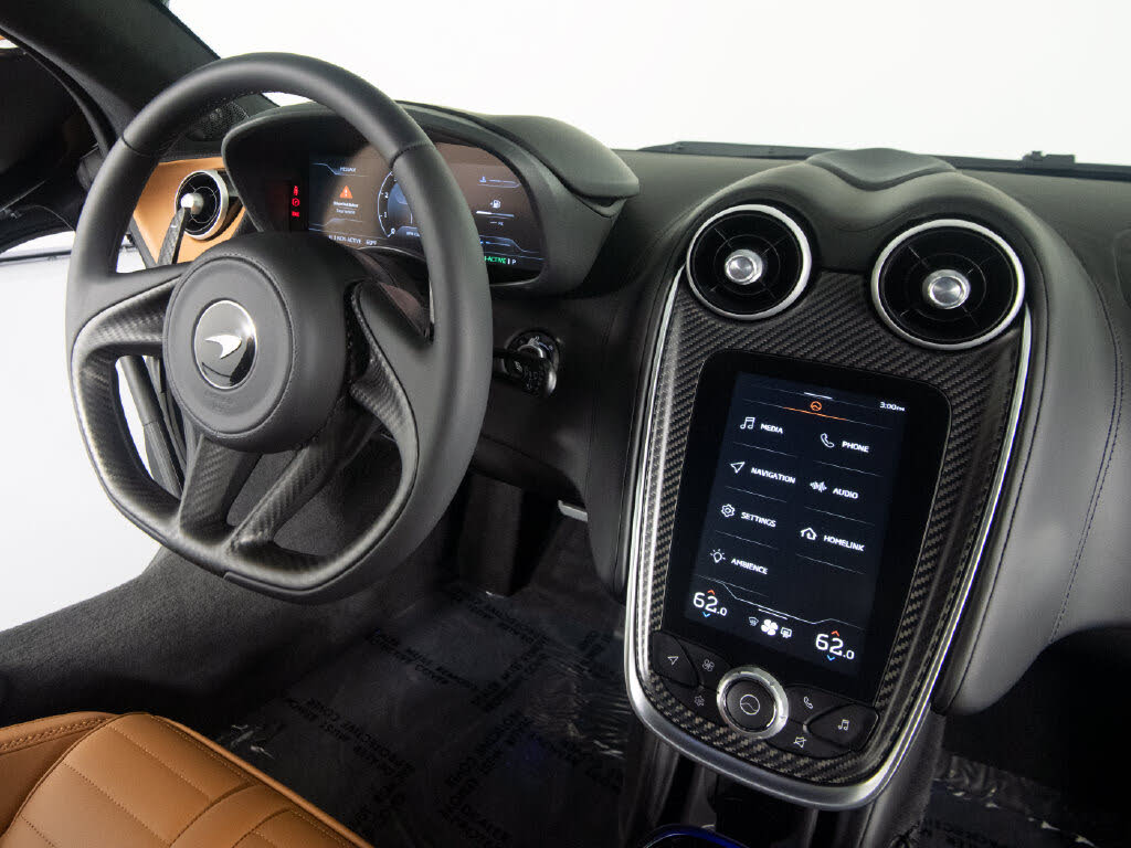 2027 McLaren GTS RWD photo 24