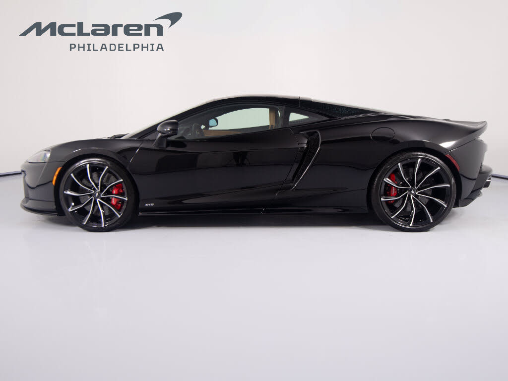2027 McLaren GTS RWD photo 8